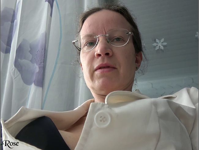 AnnikaRose Porno Video: Auf der Arbeit gewi**st - nicht erwischt worden!