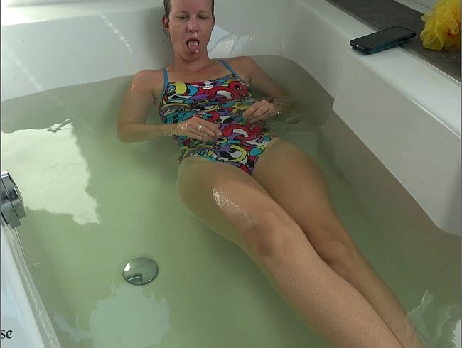 AnnikaRose Porno Video: Die Wasser Masturbation