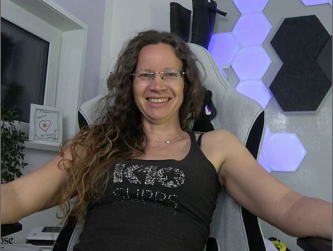 AnnikaRose Porno Video: Ich lache dich aus!