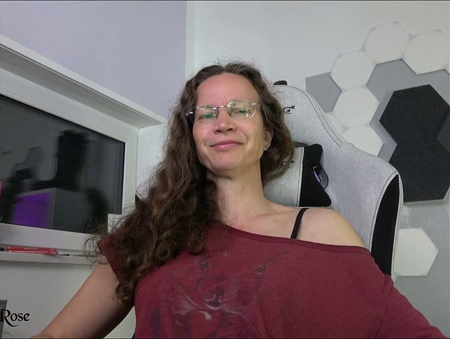 AnnikaRose Porno Video: Ärztliche Diagnose: Schwul!