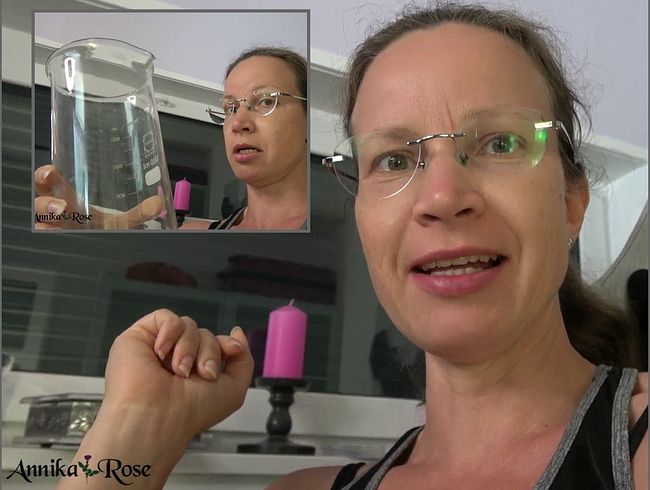 AnnikaRose Porno Video: Wie viel passt in den Messbecher?